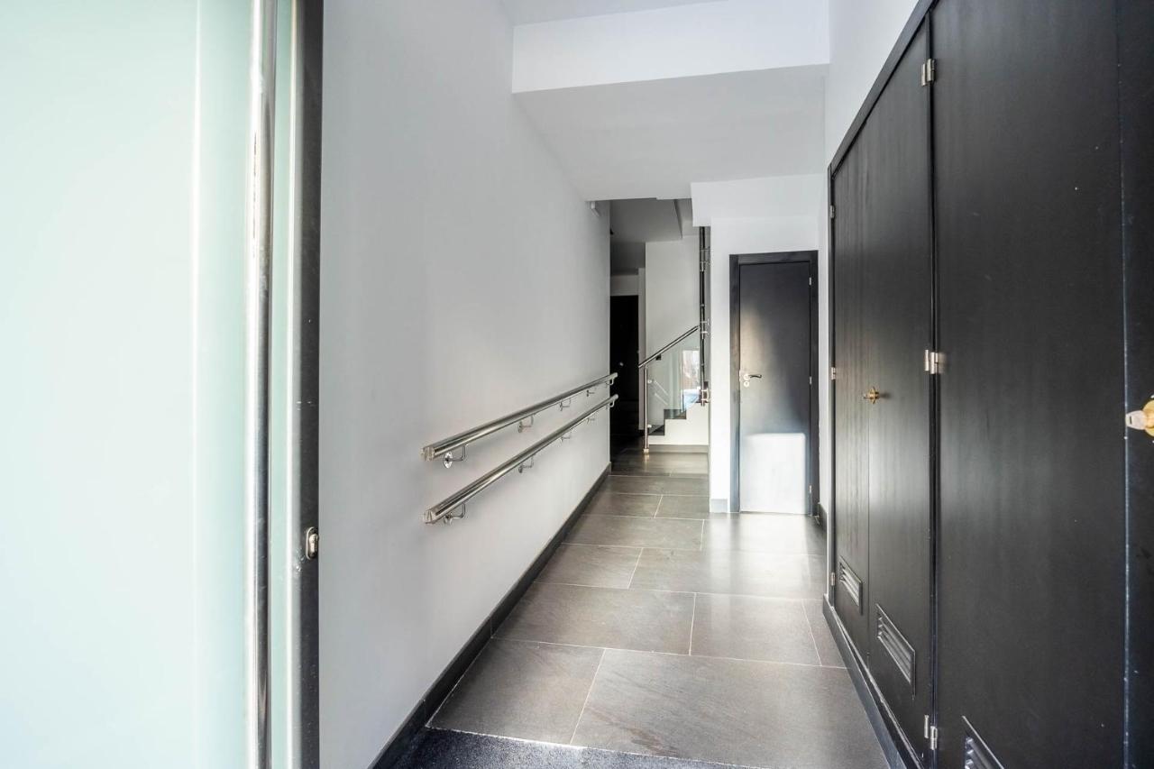 Nervion Suites 1 - Vacacional Sevilla מראה חיצוני תמונה