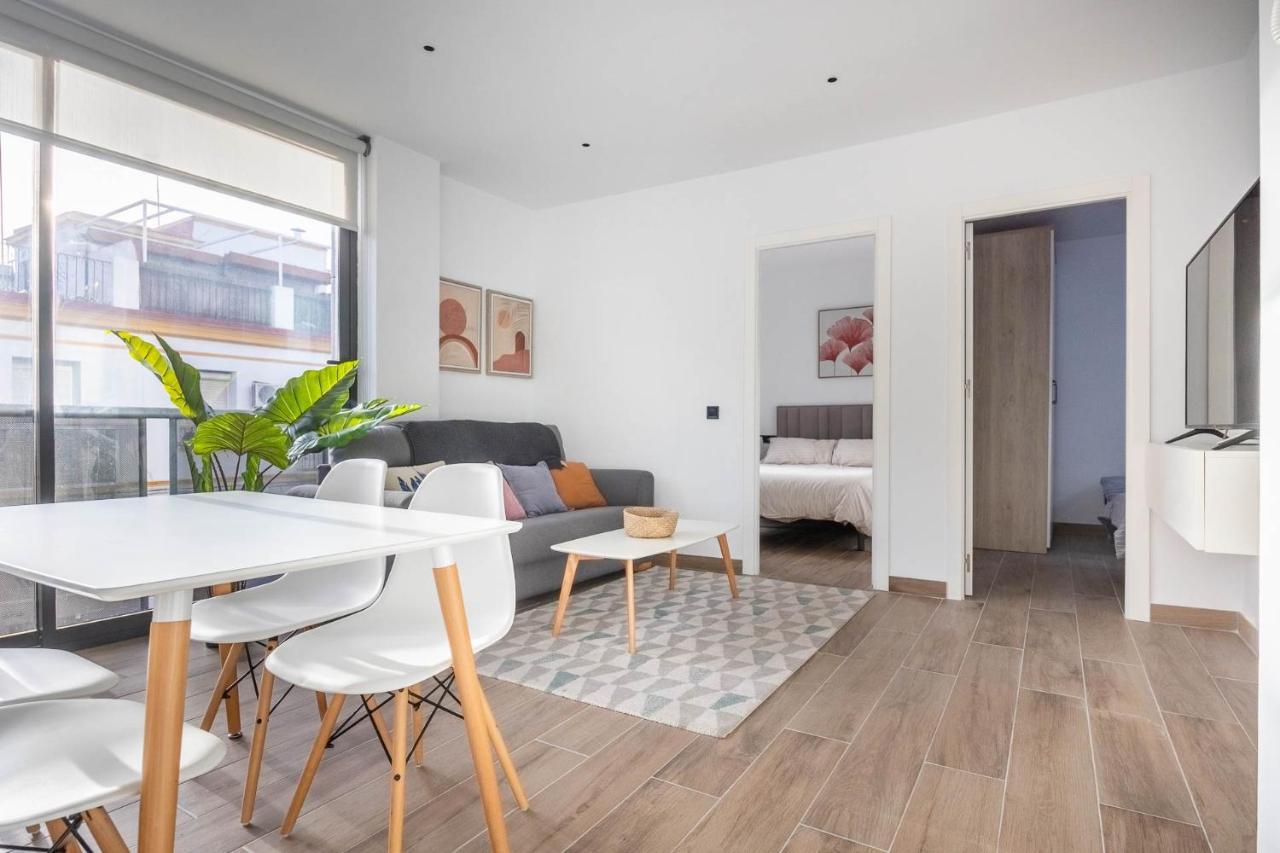 Nervion Suites 1 - Vacacional Sevilla מראה חיצוני תמונה